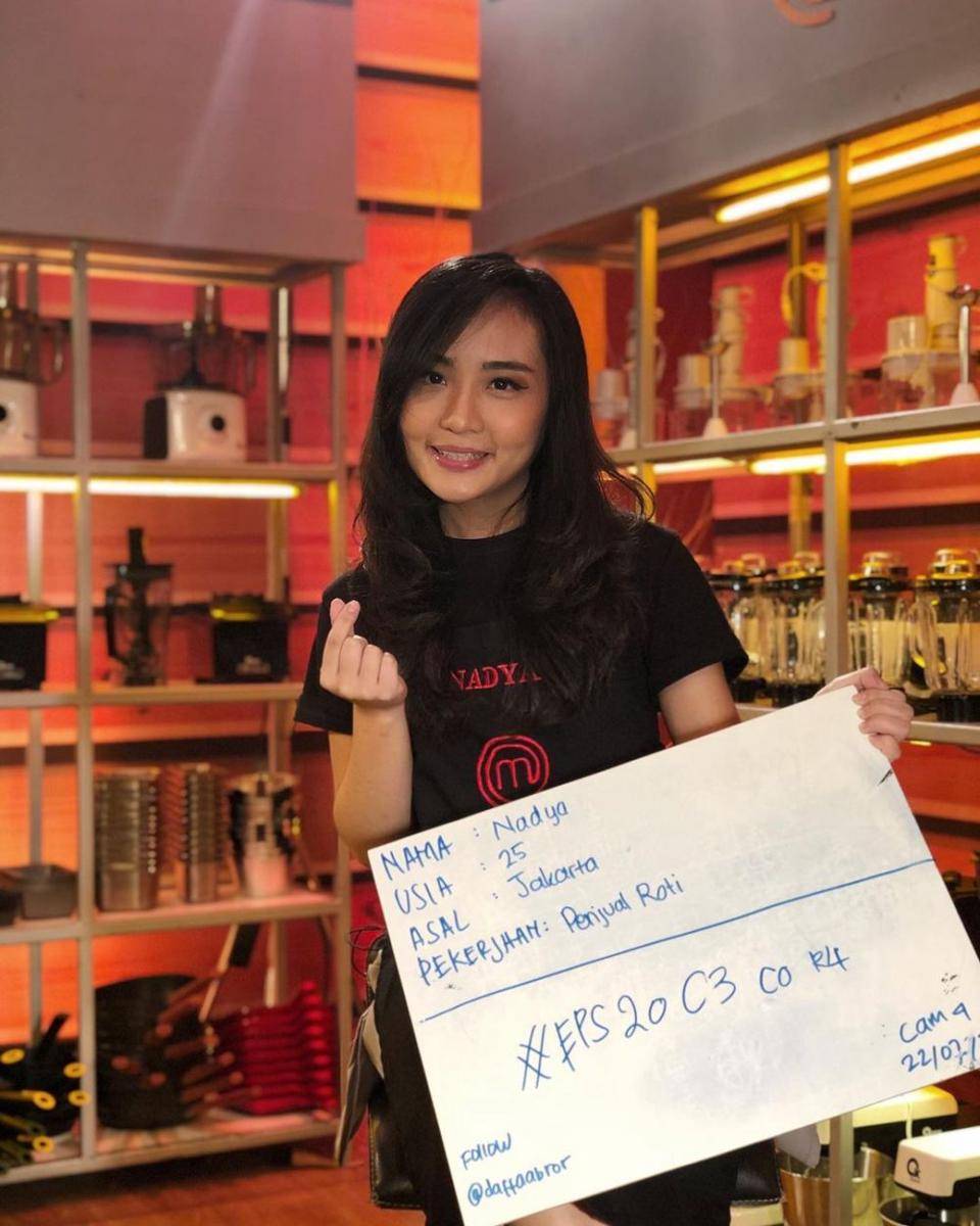 Nadya Puteri (instagram.com/nadya.mci8)