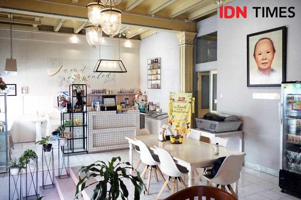 Suasana Makuta Jamu Cafe di Jalan Gang Pinggir No 38 Semarang. (IDN Times/Anggun Puspitoningrum)