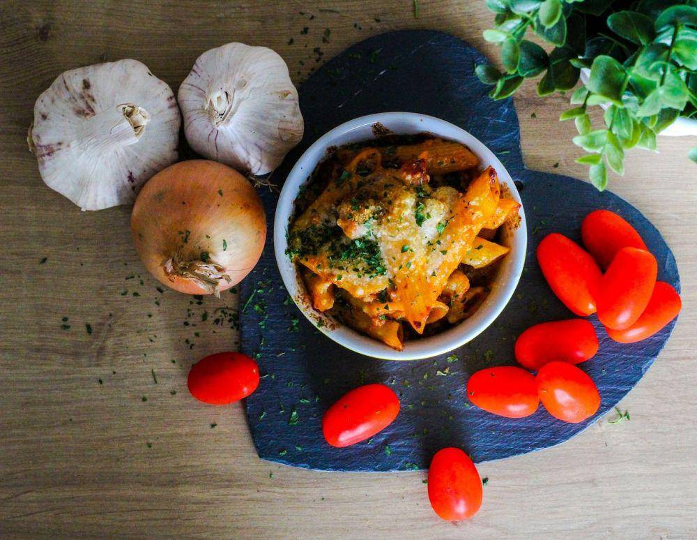 ilustrasi chicken penne casserole (pixabay.com/Nikola Tinková)