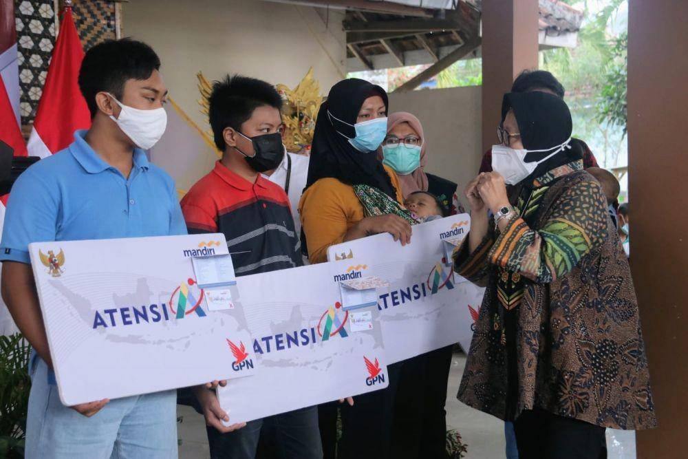 Mensos Tri Rismaharini berikan bantua ATENSI di Jember/dok Kemensos