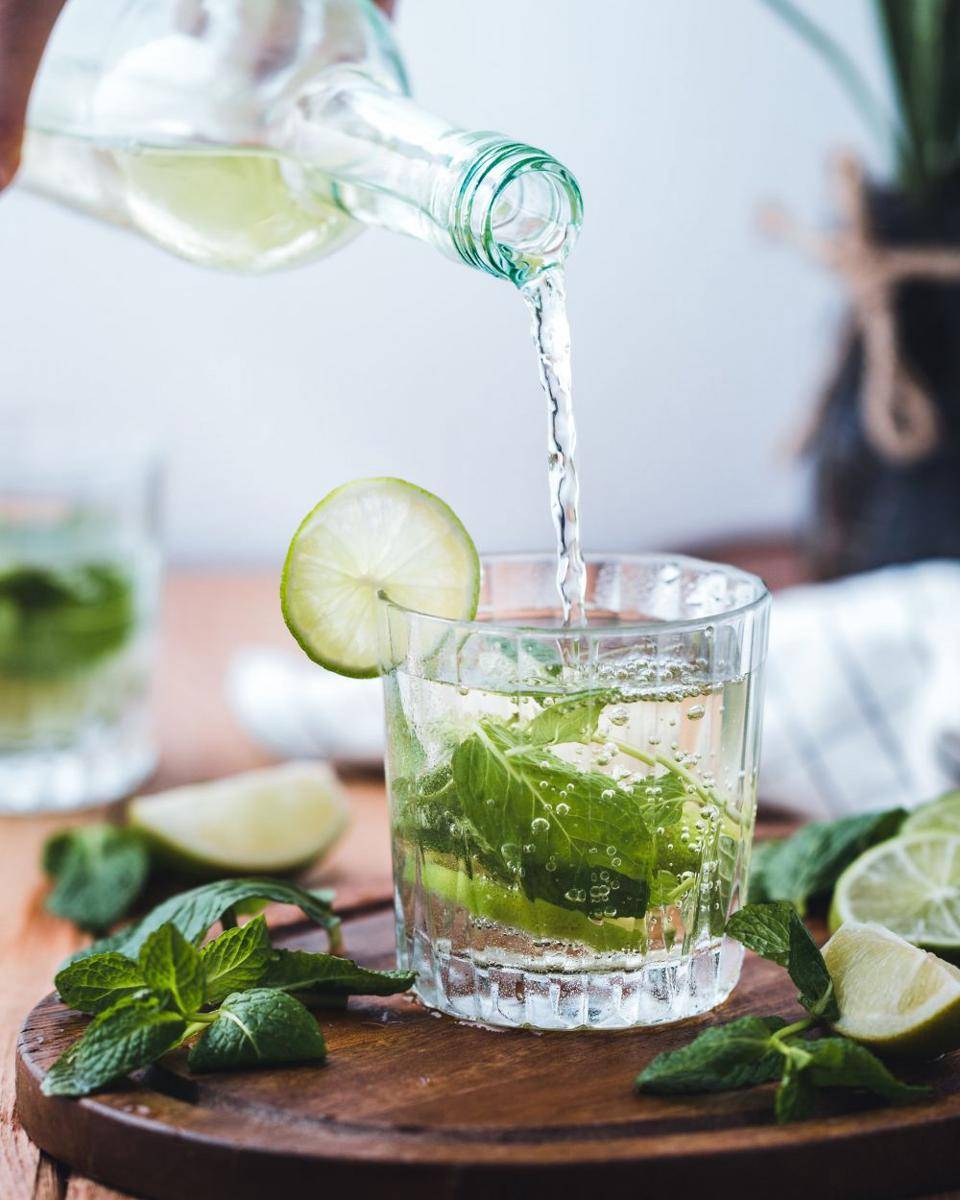 mojito (unsplash.com/Mae Mu)