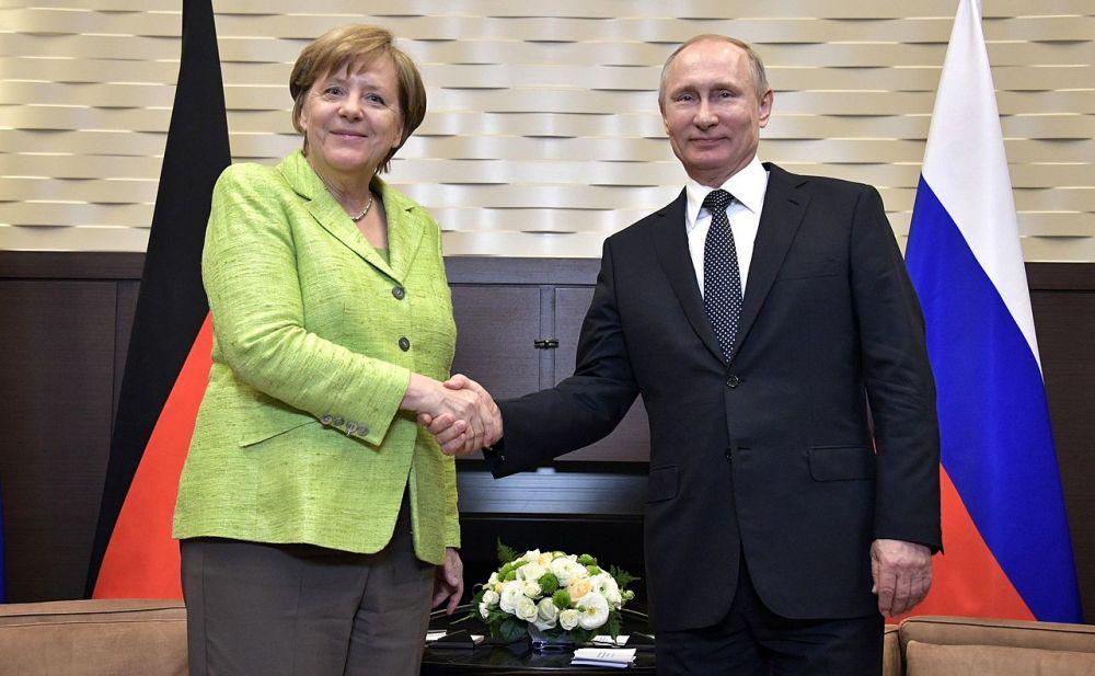Angela Merkel Tak Menyesal Pernah Jalin Diplomasi dengan Putin