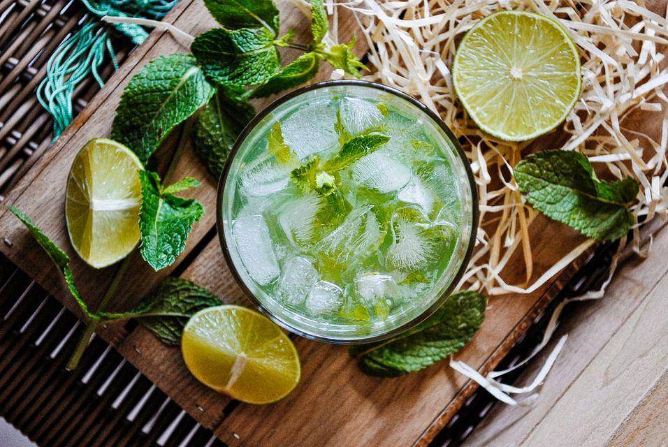mojito (unsplash.com/Tata Zaremba)