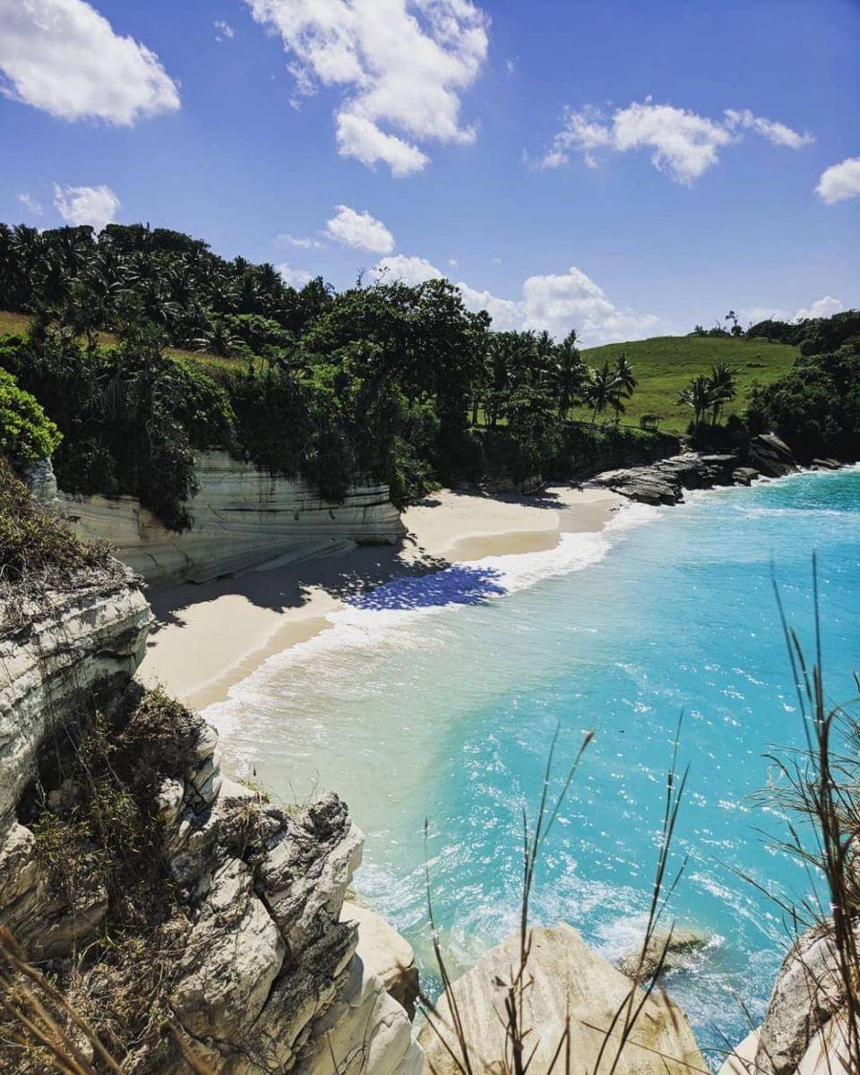 Pantai Watu Bella, Sumba (instagram.com/tibomvm)