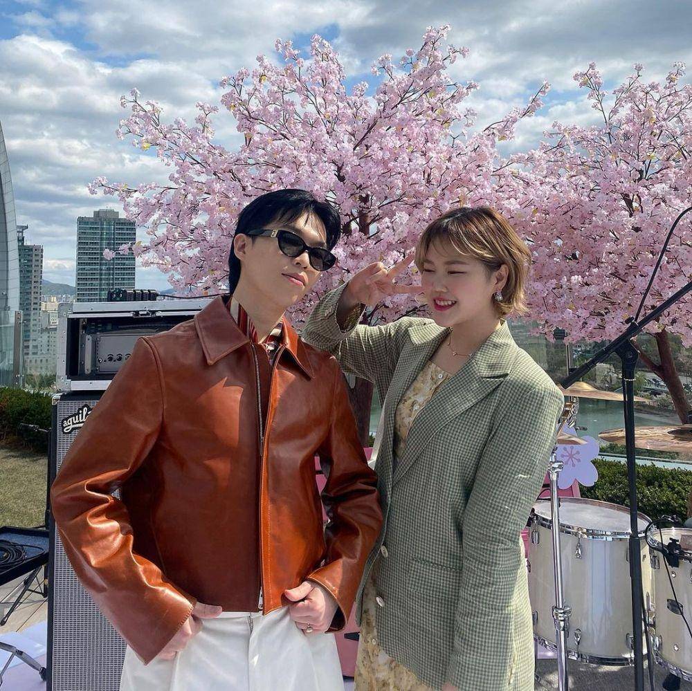 AKMU (instagram.com/akmuchanhk)