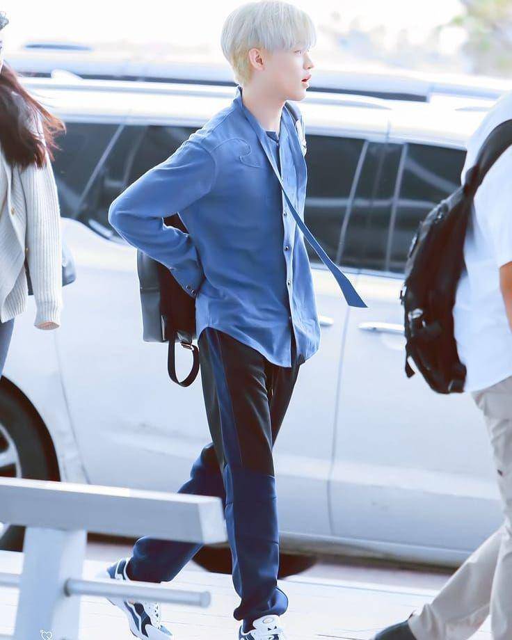 Kemeja ala NCT Dream (instagram.com/chenledreamy)