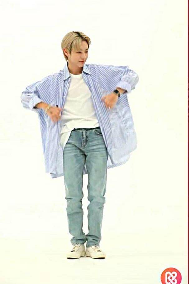 Kemeja ala NCT Dream (instagram.com/nctchilldream)