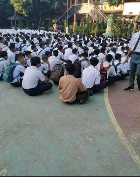 sekolah tatap muka kocak (twitter.com/shitegoblin)