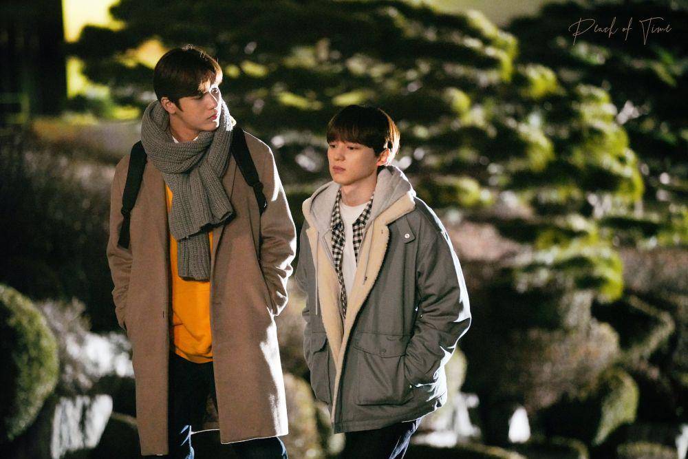 Jimmy Karn dan Choi Jae Hyun dalam web drama Korea Peach of Time. (twitter.com/PeachofTime)