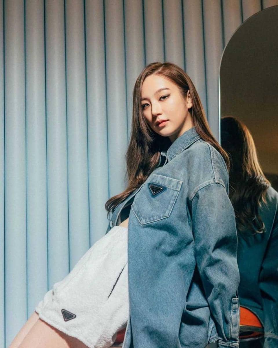 Kanyawee Songmuang (instagram.com/thanaerngnin)