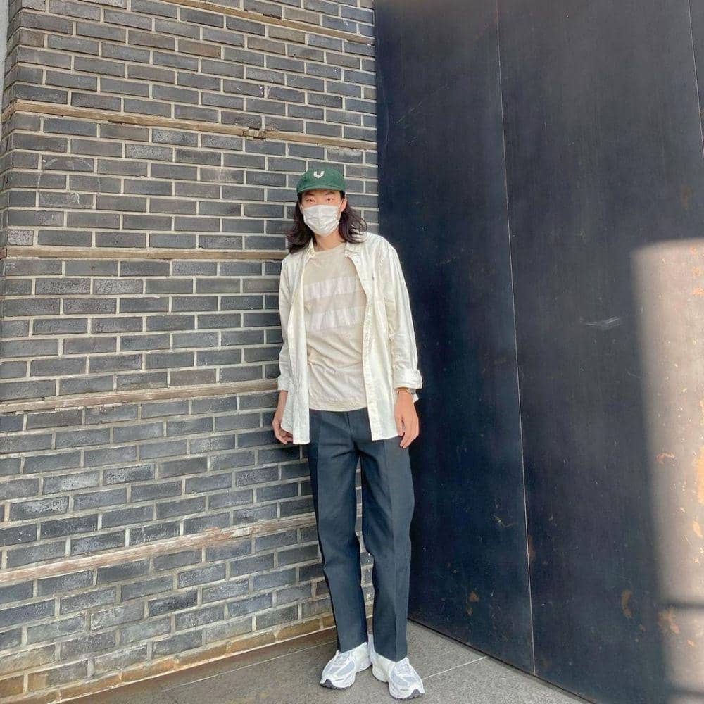 ootd sneakers Ryu Jun Yeol (instagram.com/ryusdb)