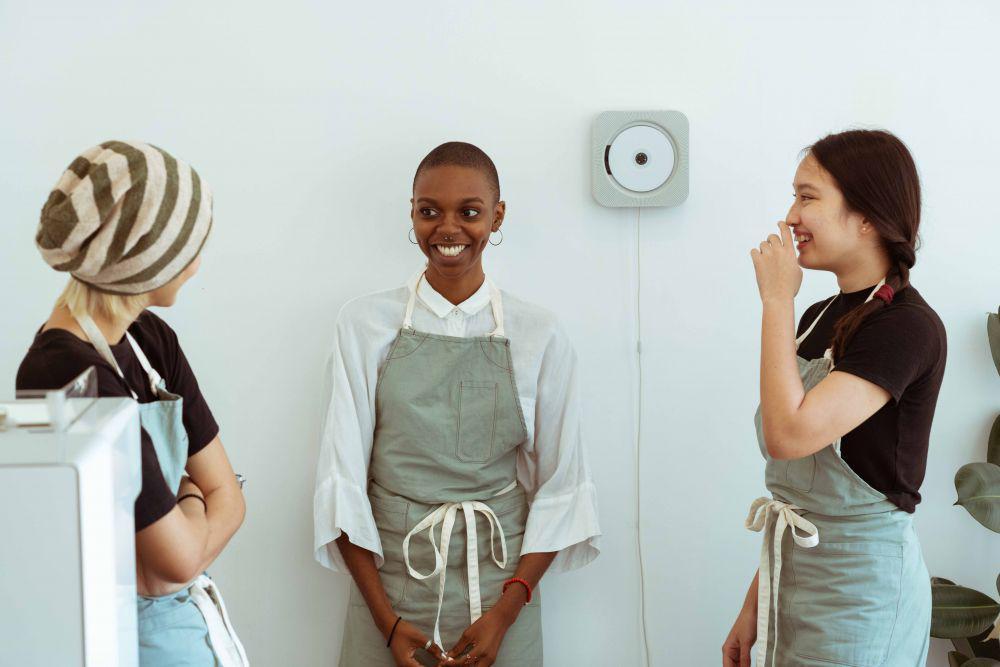 7 Tips bagi Socially Awkward agar Mudah Bergaul, Jangan Malu