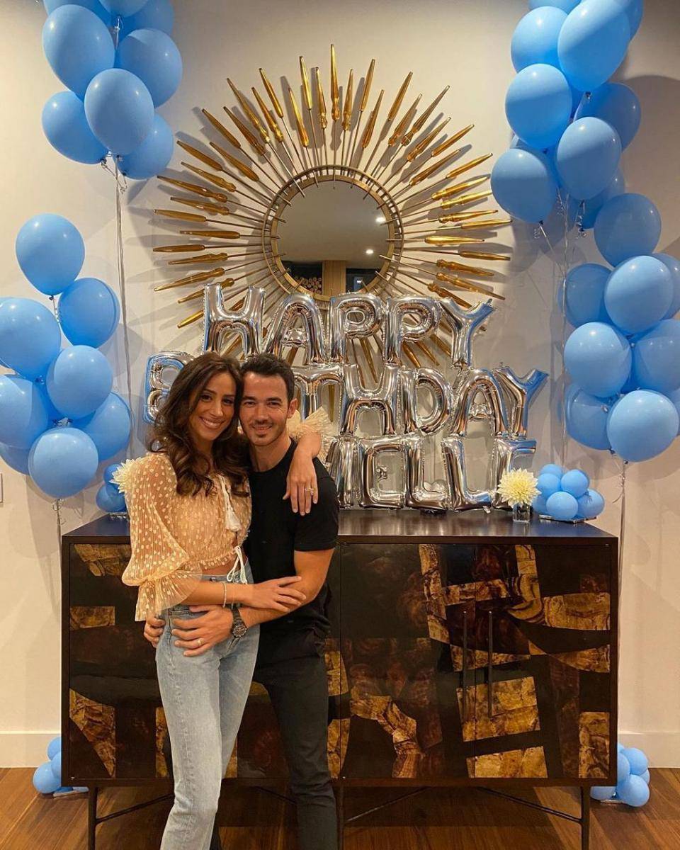 Kevin dan Danielle Jonas (instagram.com/daniellejonas/)