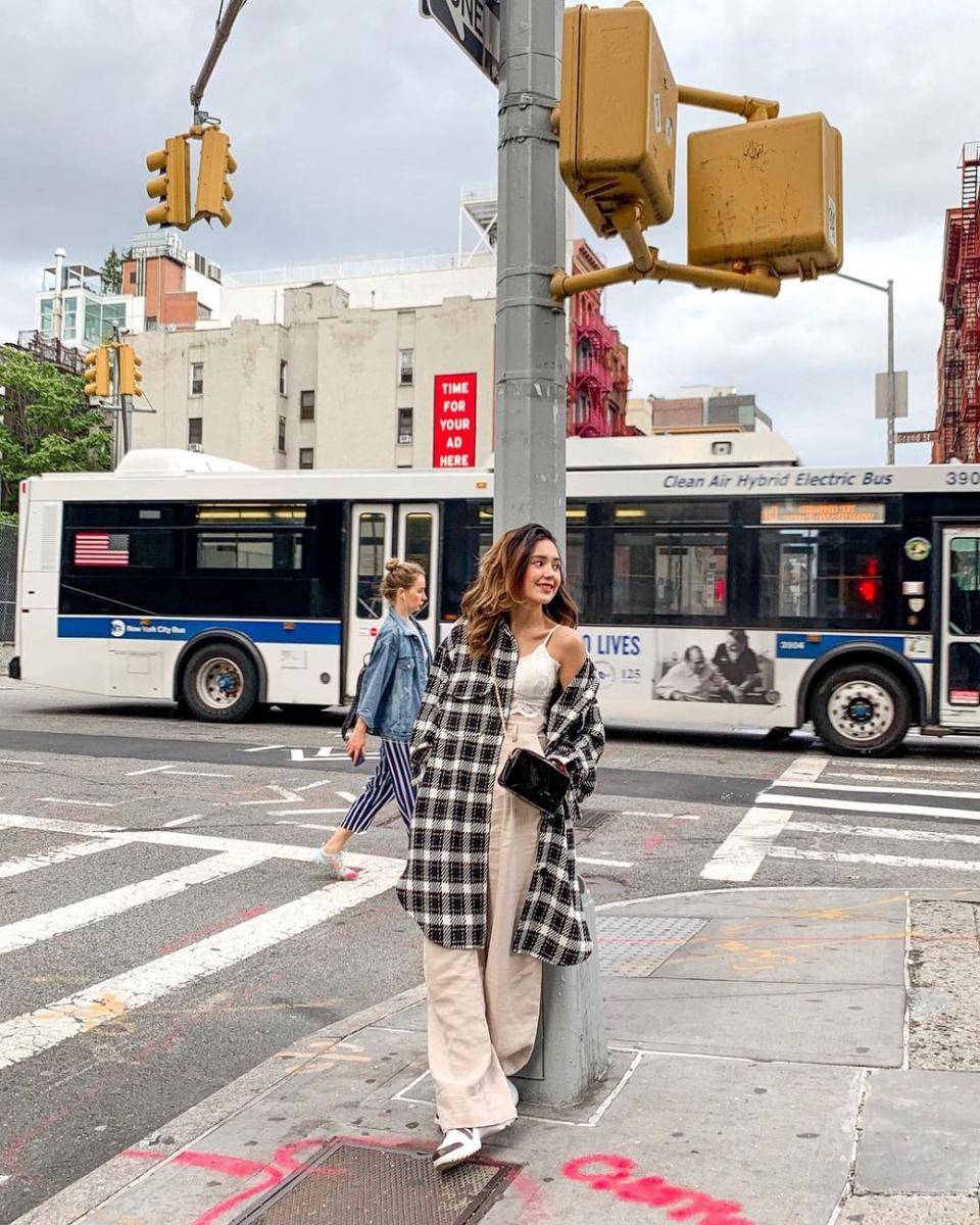 Wide leg pants ala Beby Tsabina (instagram.com/bebytsabina)