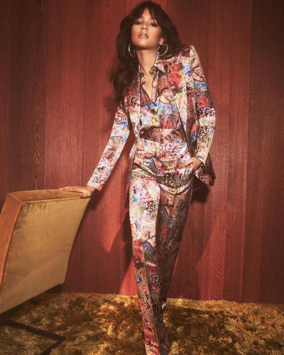gaya Zendaya yang cocok buat kondangan (instagram.com/zendaya)