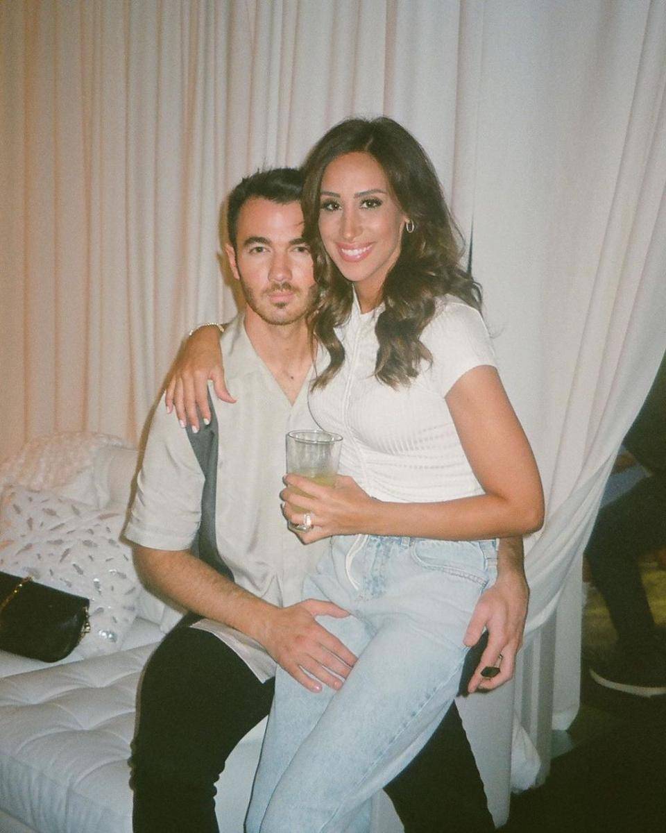 Kevin dan Danielle Jonas (instagram.com/daniellejonas/)