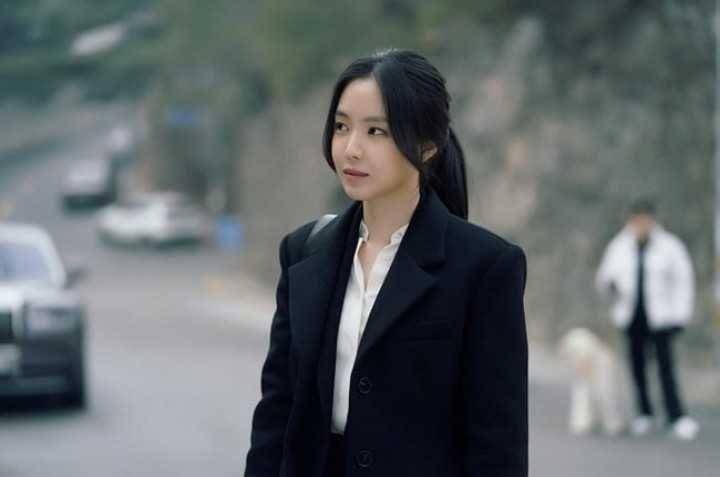 Naeun di KDrama Lost (instagram.com/apinks__naeun)