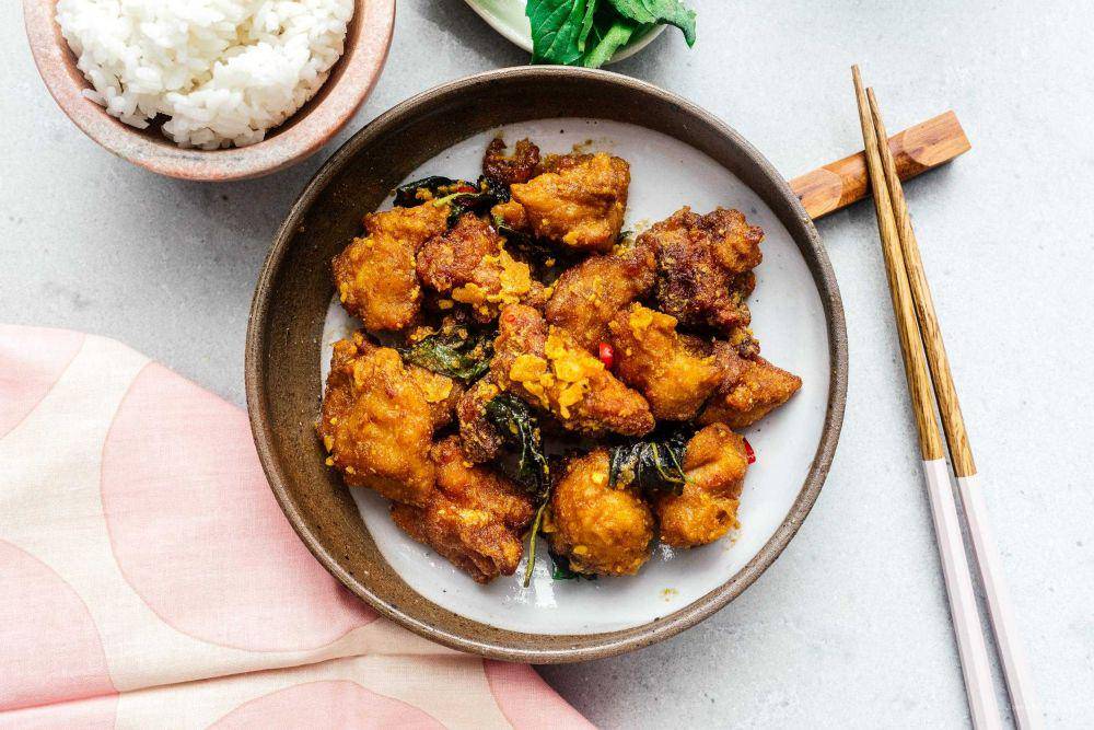 Salted egg chicken (iamafoodblog.com)