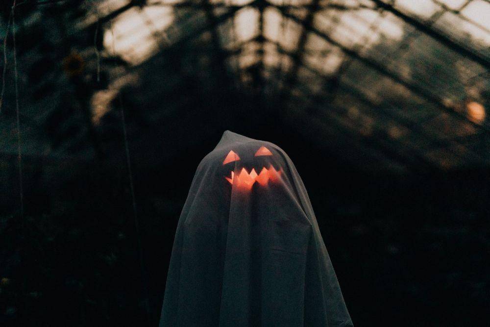ilustrasi hantu (pexels.com/karolina-grabowska)
