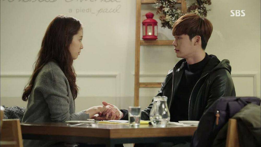 Potret Park Shin Hye dan Lee Jong Suk di drama Pinocchio (www.dramabeans.com)