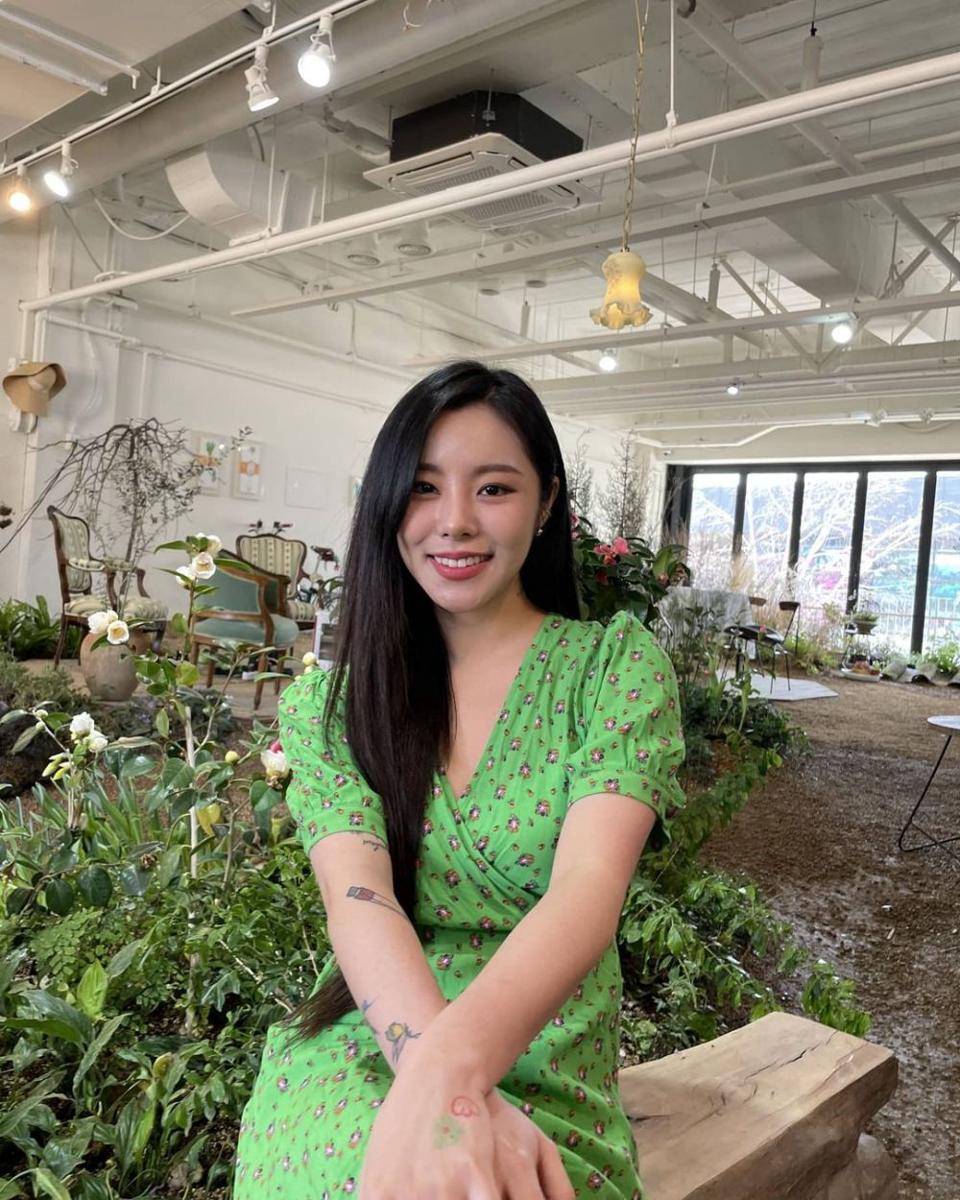 Wheein MAMAMOO (instagram.com/whee_inthemood)
