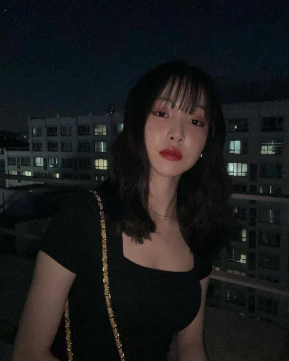 Yuju (instagram.com/yuuzth)