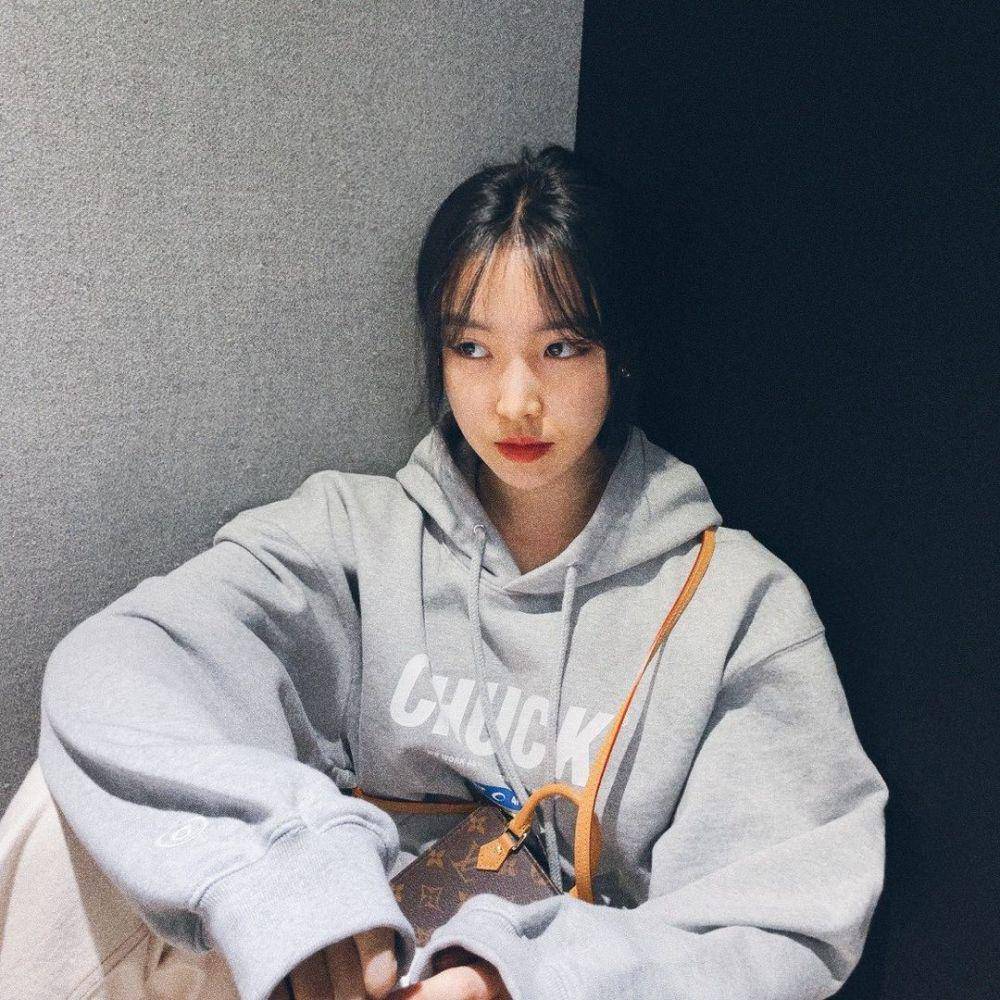 Yuju (instagram.com/yuuzth)