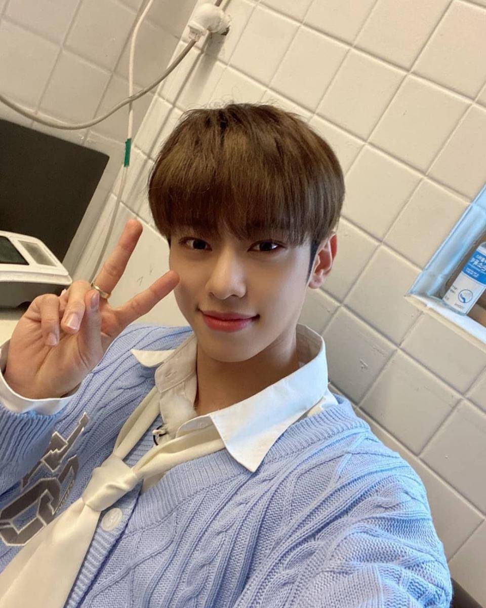 Donghyun AB6IX (instagram.com/ab6ix_official)
