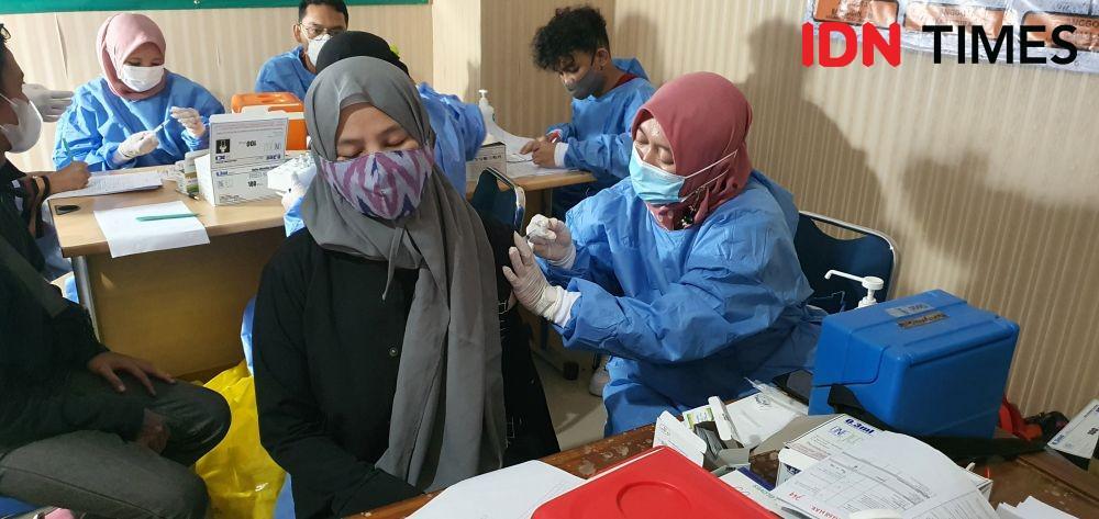 Baru 32 Persen Warga Depok Terima Vaksinasi COVID-19 Dosis Pertama