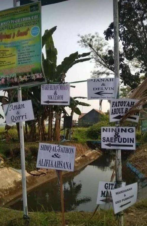 petunjuk arah tempat pernikahan kocak (twitter.com/ripbottt)