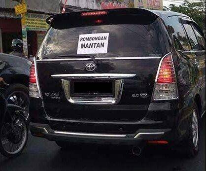 petunjuk arah tempat pernikahan kocak (twitter.com/halupulisi)