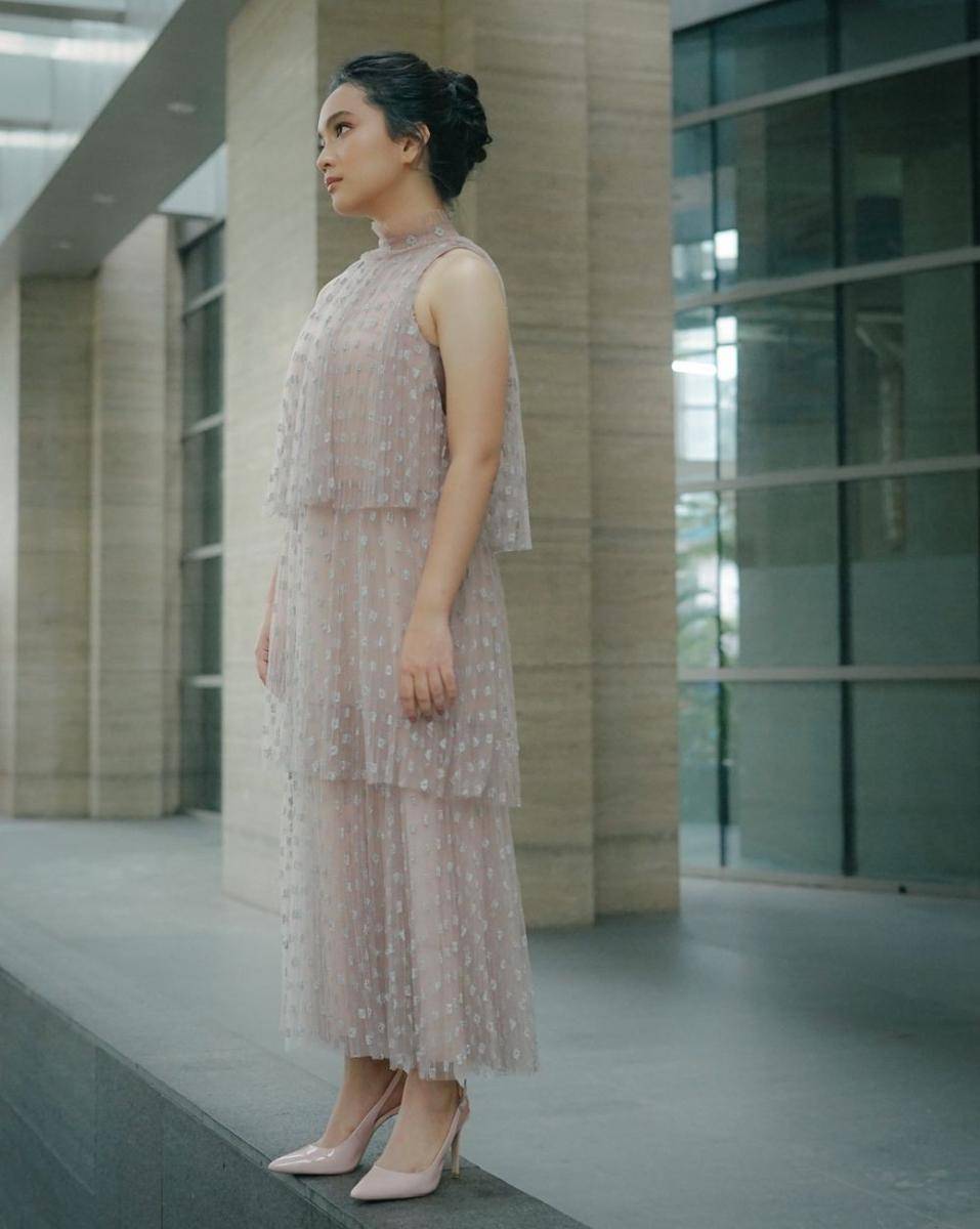 Dress Rachel Amanda (instagram.com/auroramanda95)
