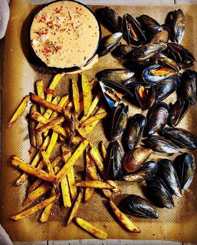 Moules Frites (instagram.com/recipebreakout)