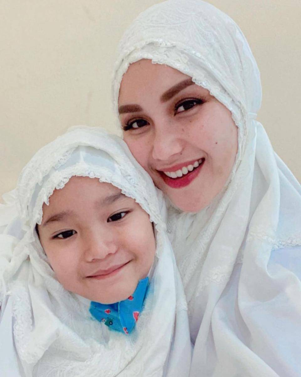 potret Ayu Ting Ting dan Bilqis Khumairah Razak (instagram.com/ayutingting92)