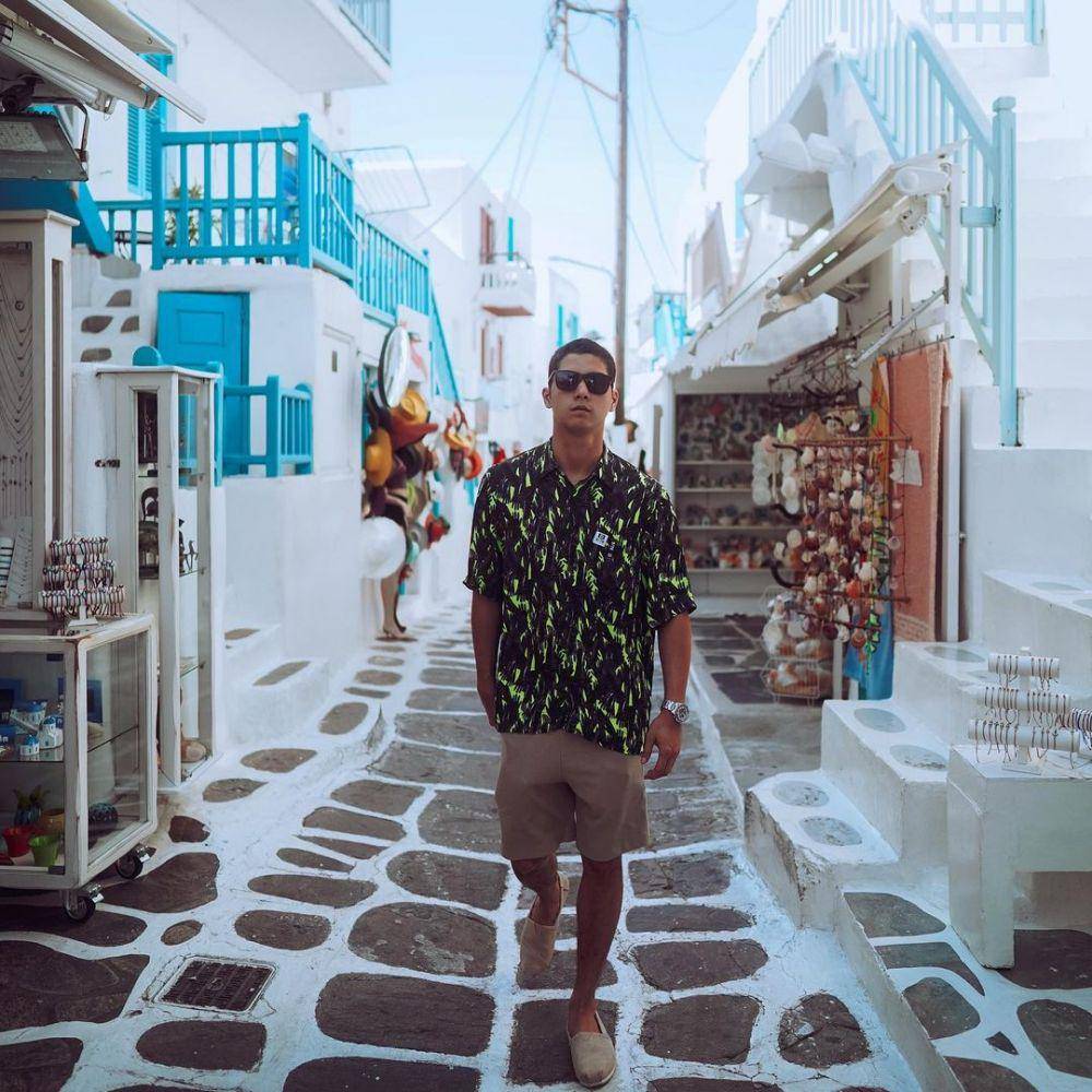 Al Ghazali (instagram.com/alghazali7)