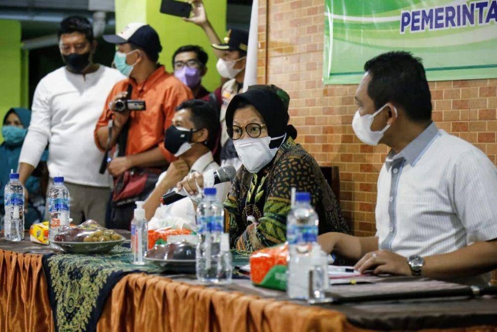 Mensos Risma cek penerima Bansos Tunai di Palembang. (dok. Kemensos)