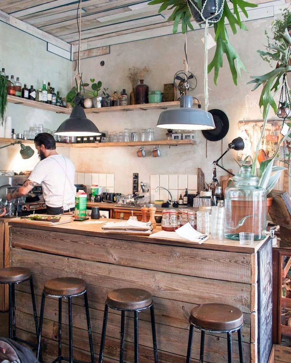 Inspirasi dapur rumah yang mirip cafe (homesaholic.com)
