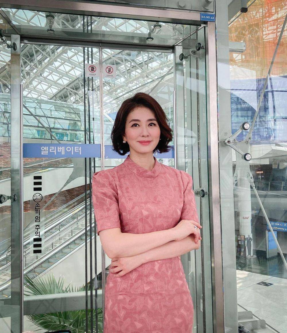 Lee Il Hwa (instagram.com/leeilhwa_22la)