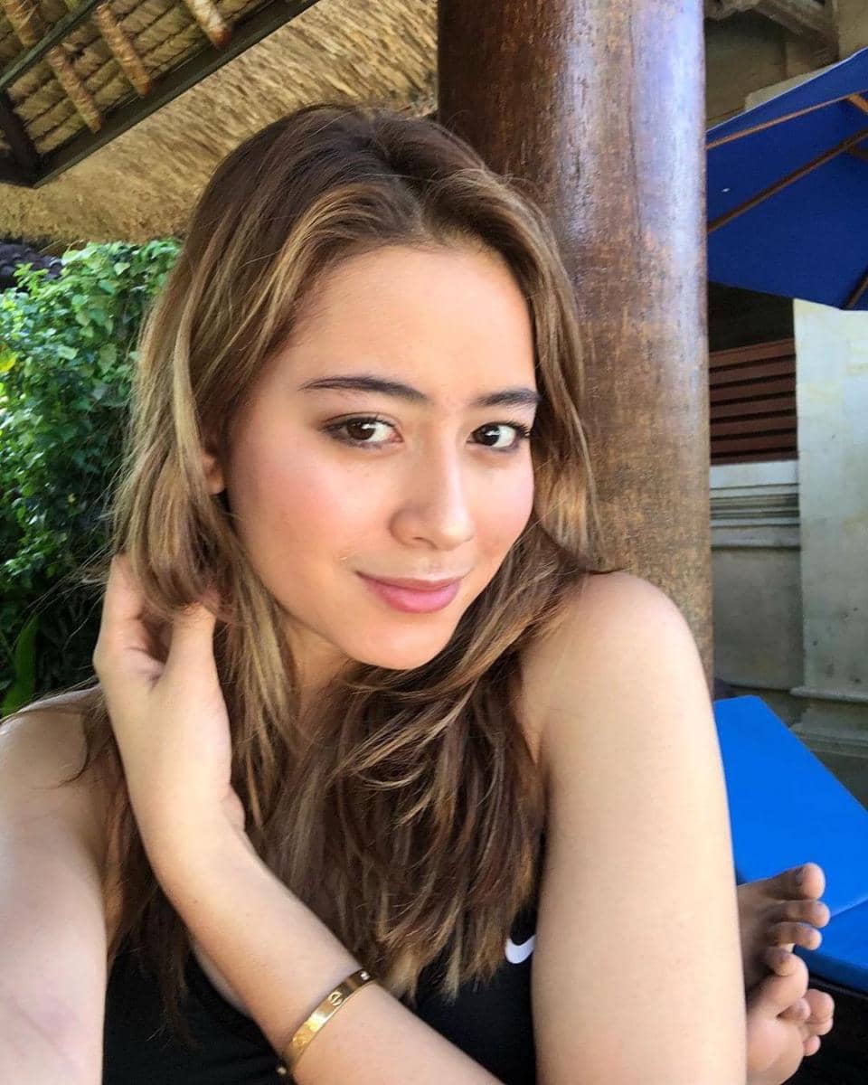 potret Laura Theux (instagram.com/laura_theux)