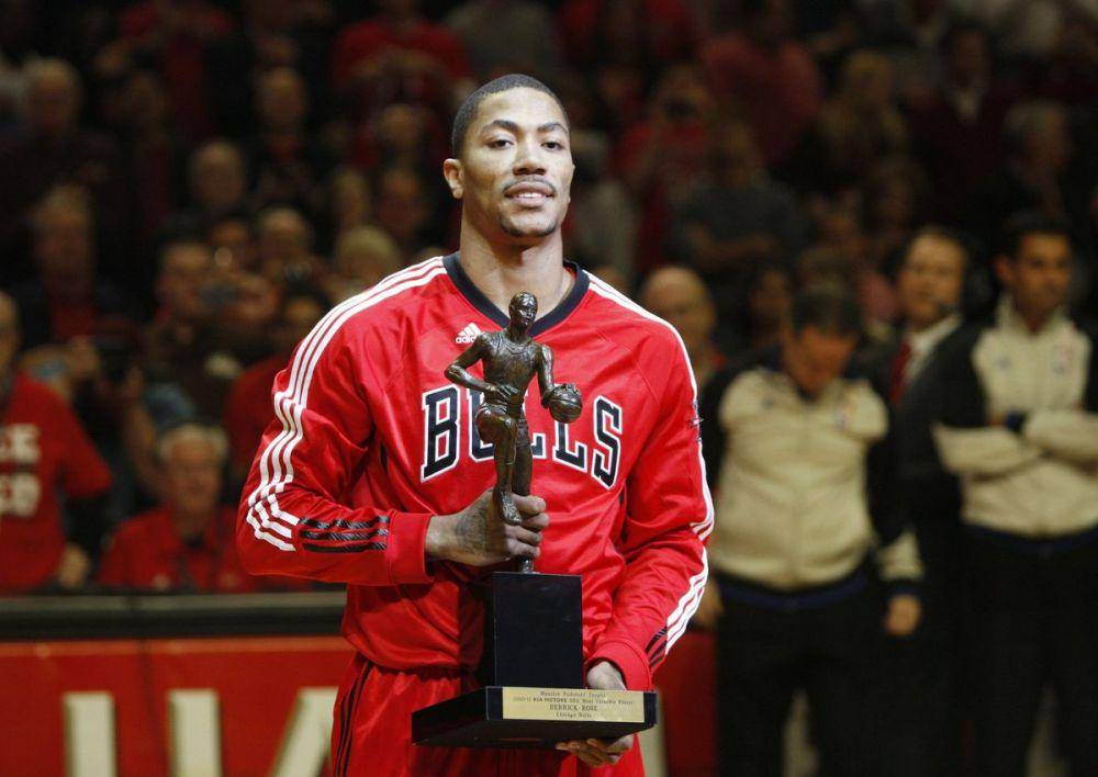 Derrick Rose saat memenangi penghargaan MVP (chicagotribune.com)