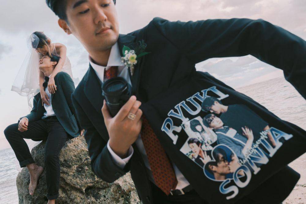 Pernikahan Sonia Eryka, kakak Rich Brian dengan Adi Ryuki. (twitter.com/govoes)