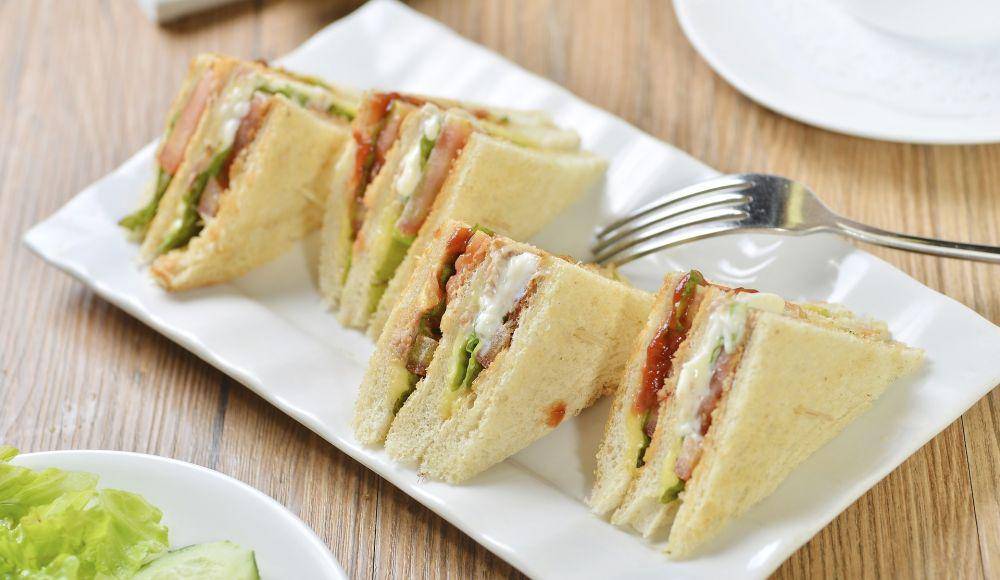 ilustrasi coleslaw sandwich (pixabay.com/Tony Zhu)