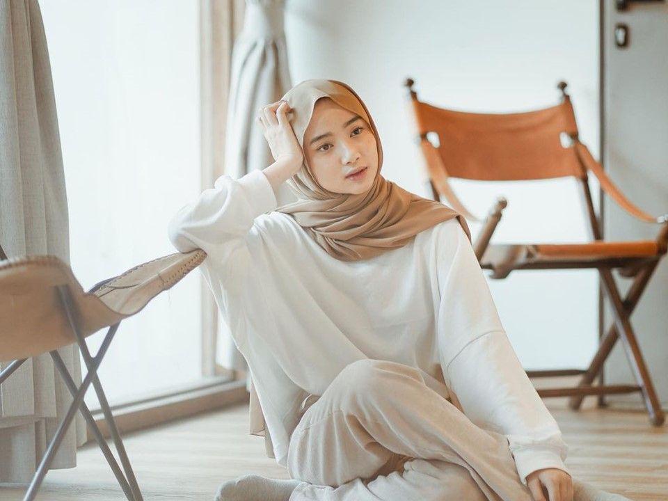 10 Potret Anggun Selebgram Ansellma Putri Berhijab, Proses Hijrah
