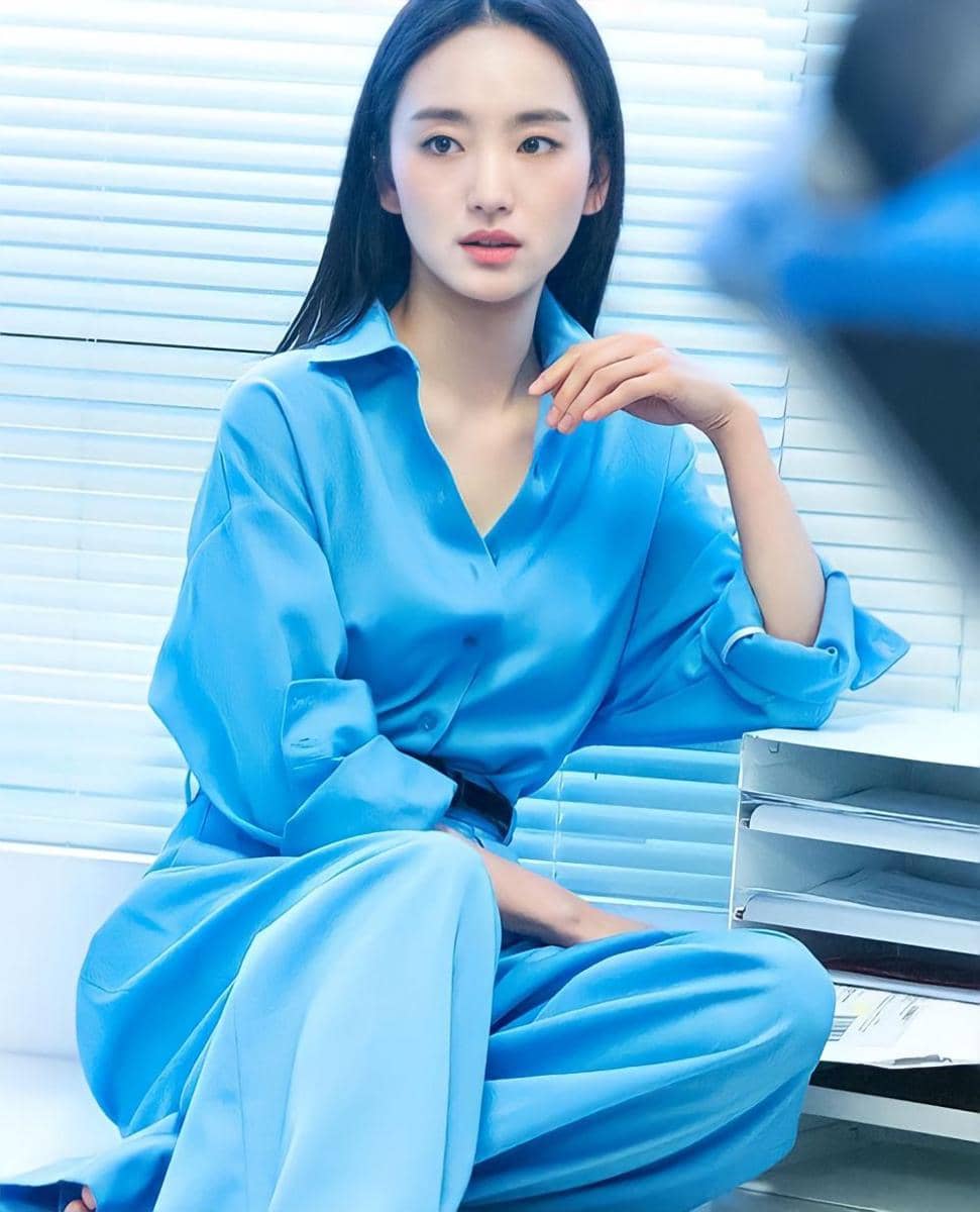 Won Jin Ah (instagram.com/j0i3n2a9)