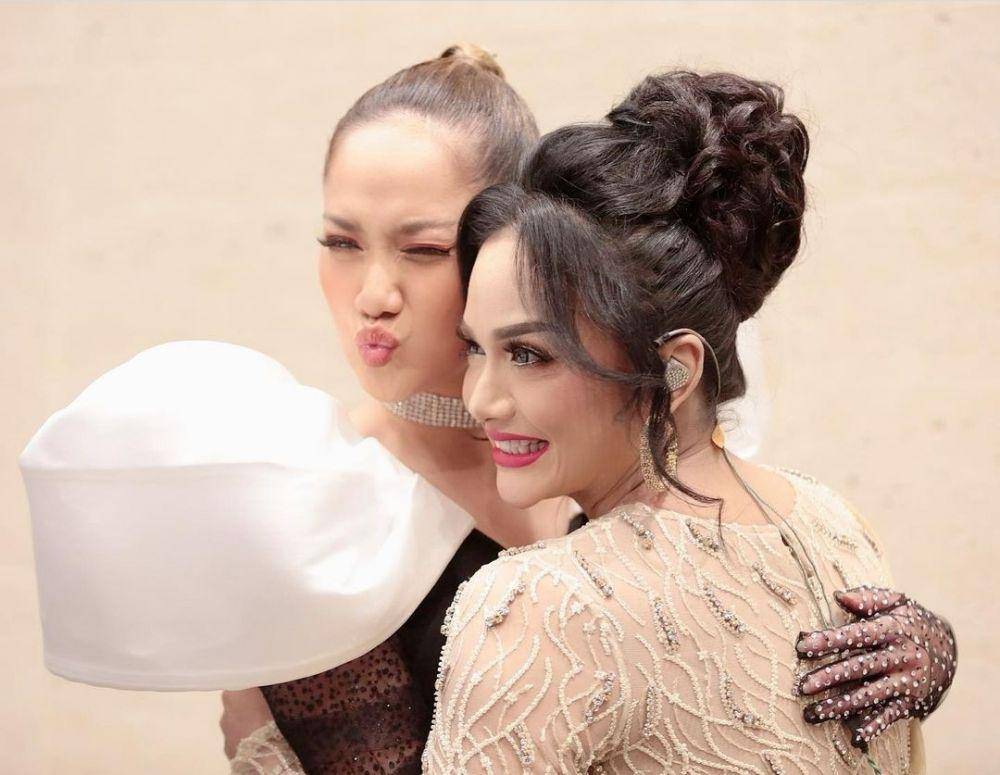 Krisdayanti bersama Bunga Citra lestari(instagram.com/krisdayantilemos)