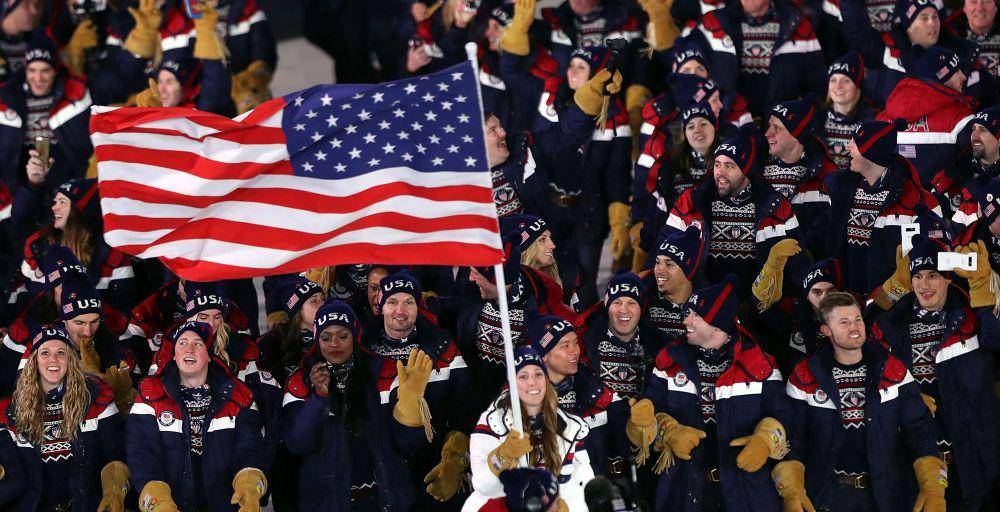 Beberapa pendukung Amerika di tribun (time.com)