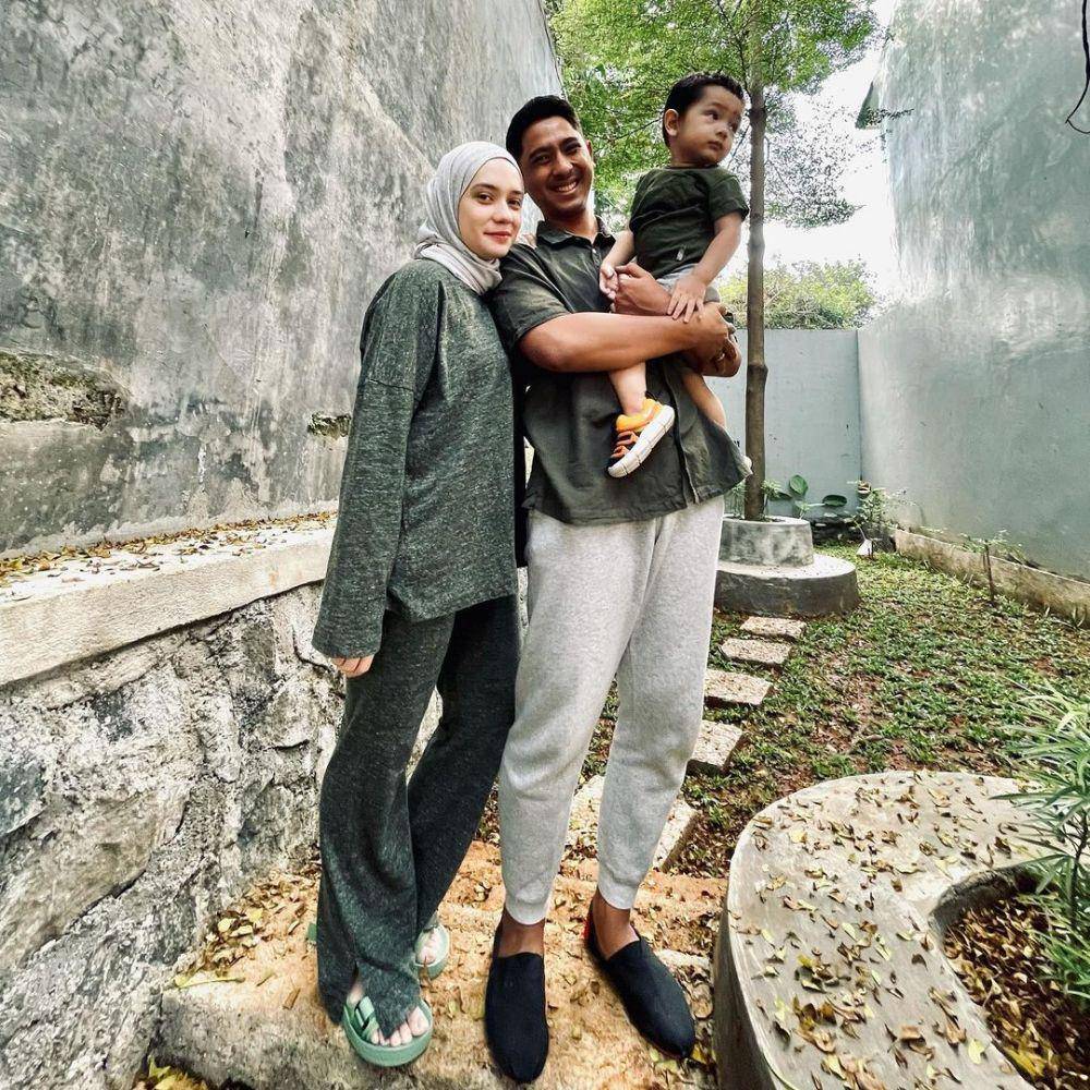 keluarga kecil Putri Anne (instagram.com/putriannesaloka)