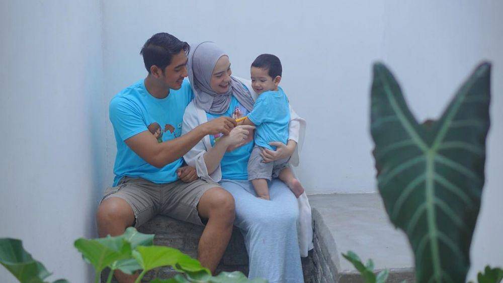 keluarga kecil Putri Anne (instagram.com/putriannesaloka)