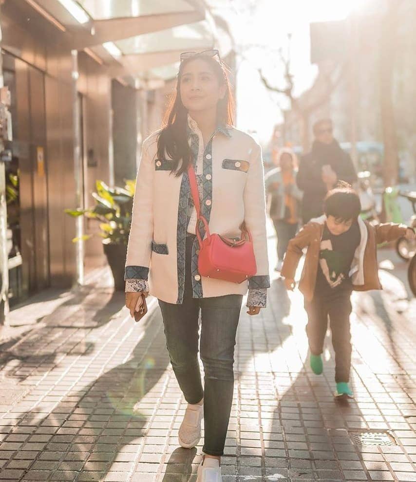 Nagita Slavina (rufusazarya via instagram.com/raffinagita1717)