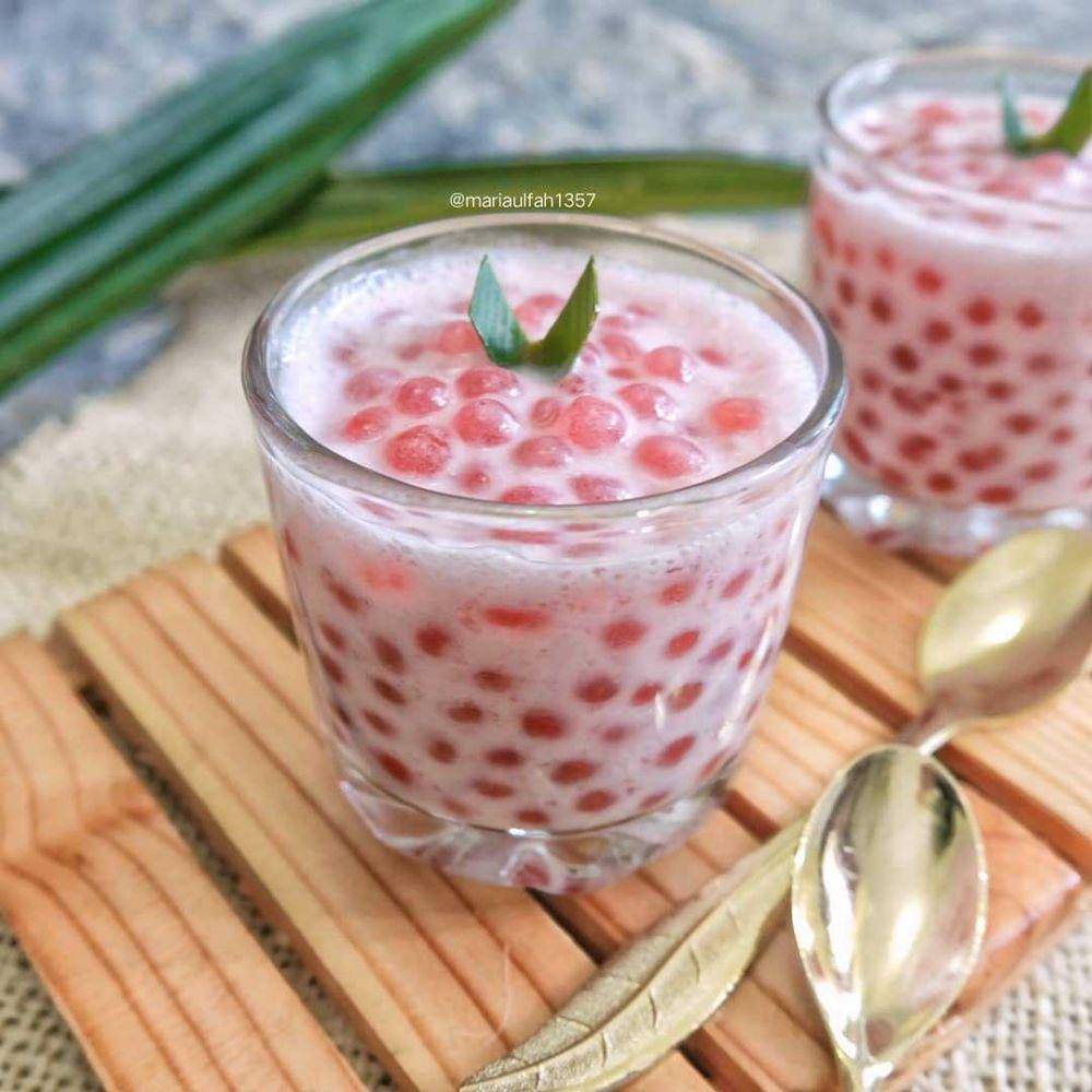 Bubur sagu mutiara (instagram.com/mariaulfah1357)